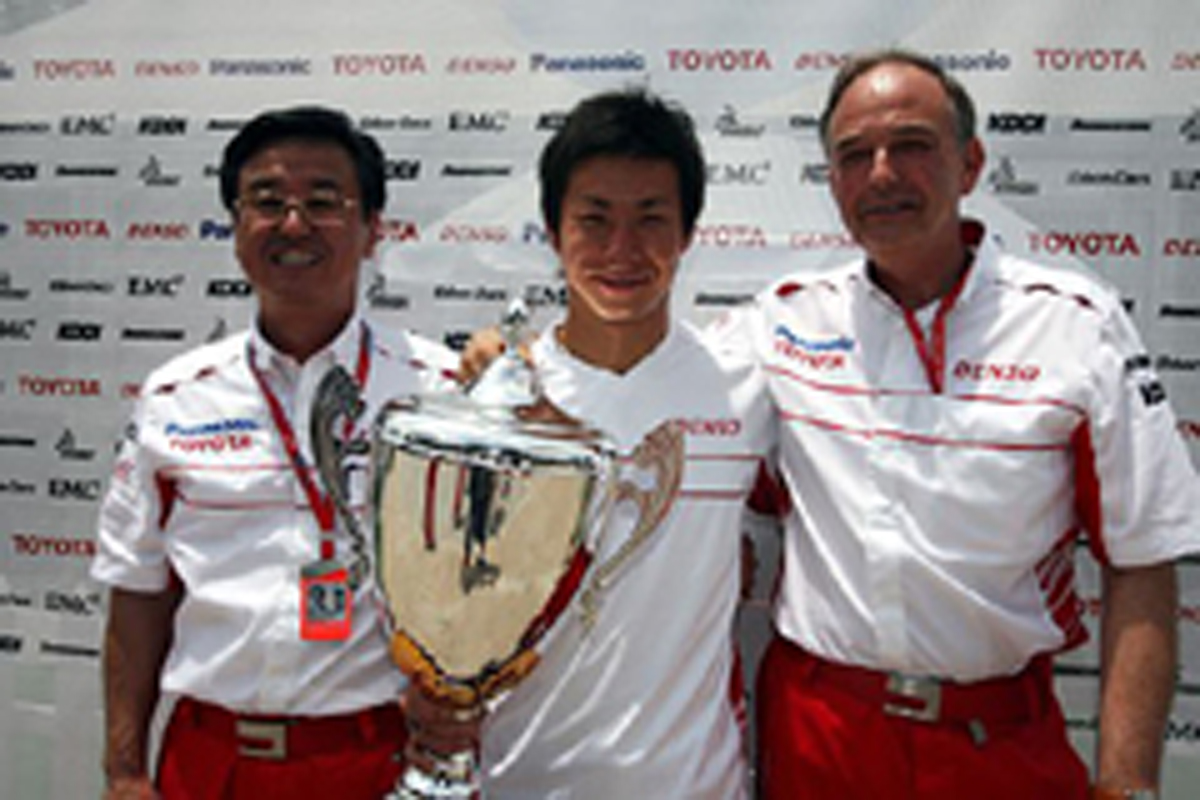 小林可夢偉、GP2初優勝(画像) 小林可夢偉、GP2初優勝(画像)