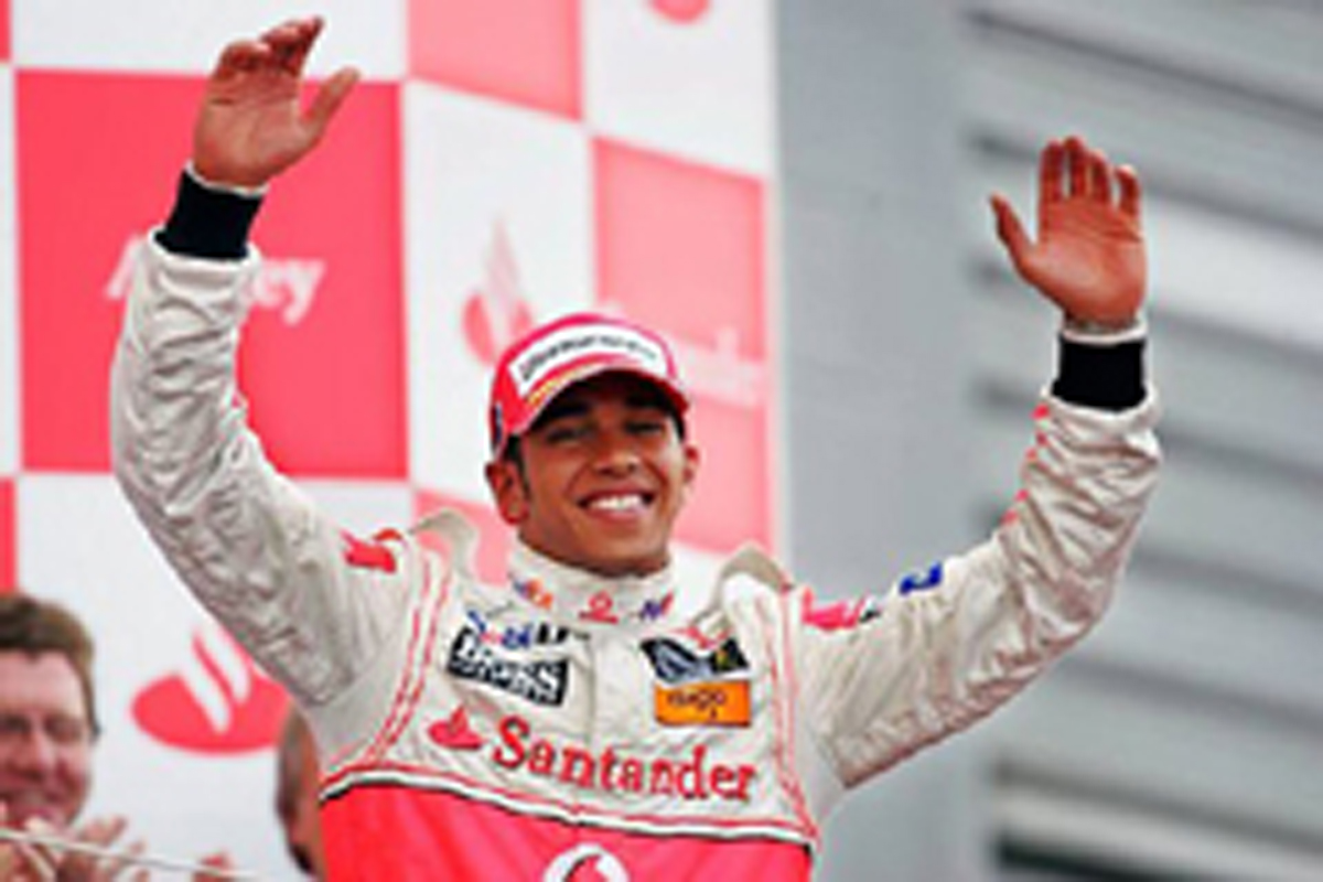 優勝したルイス・ハミルトン(イギリスGP) 優勝したルイス・ハミルトン(イギリスGP)