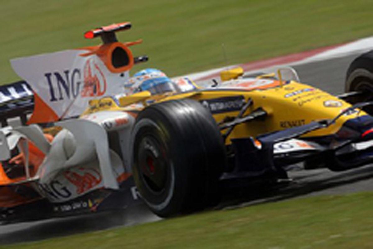 フェルナンド・アロンソ(ルノーF1チーム) フェルナンド・アロンソ(ルノーF1チーム)