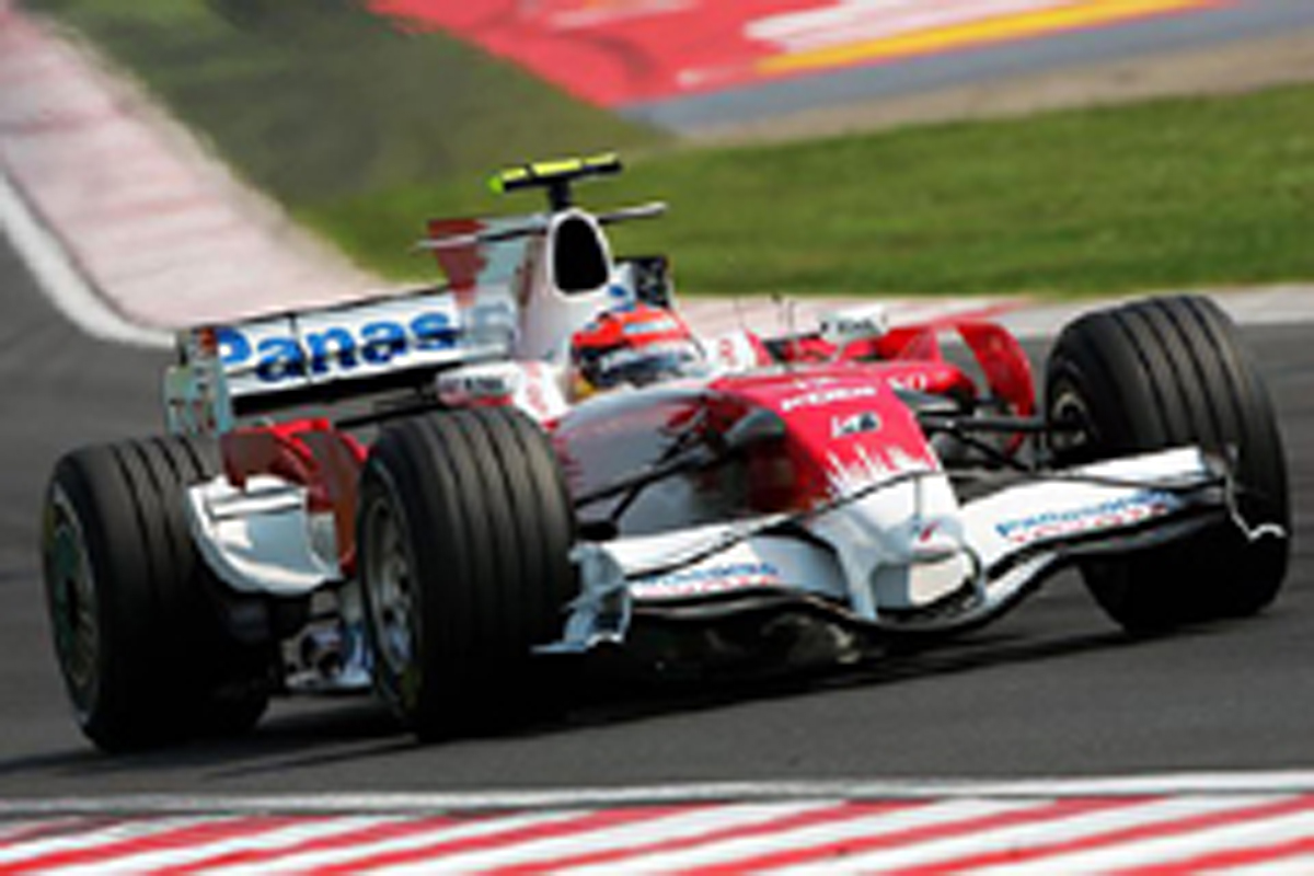 自己最高の5番グリッドを獲得したティモ・グロック(トヨタF1チーム) 自己最高の5番グリッドを獲得したティモ・グロック(トヨタF1チーム)