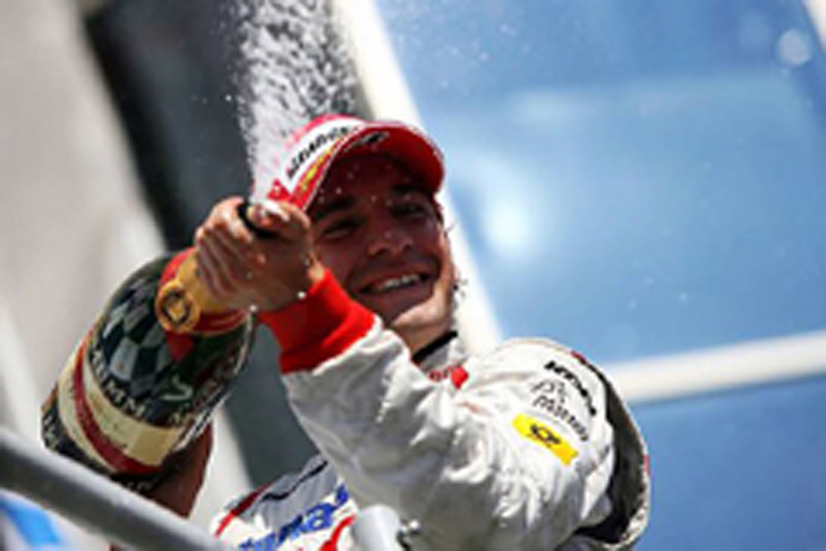 ティモ・グロックが自身初の2位表彰台(トヨタF1チーム) ティモ・グロックが自身初の2位表彰台(トヨタF1チーム)