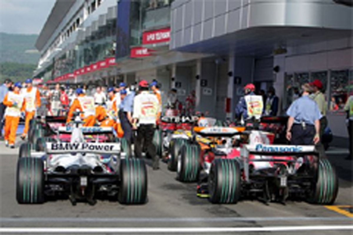 �֥�¥��ȥ� F1