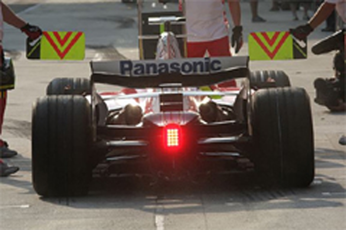 �ȥ西 F1