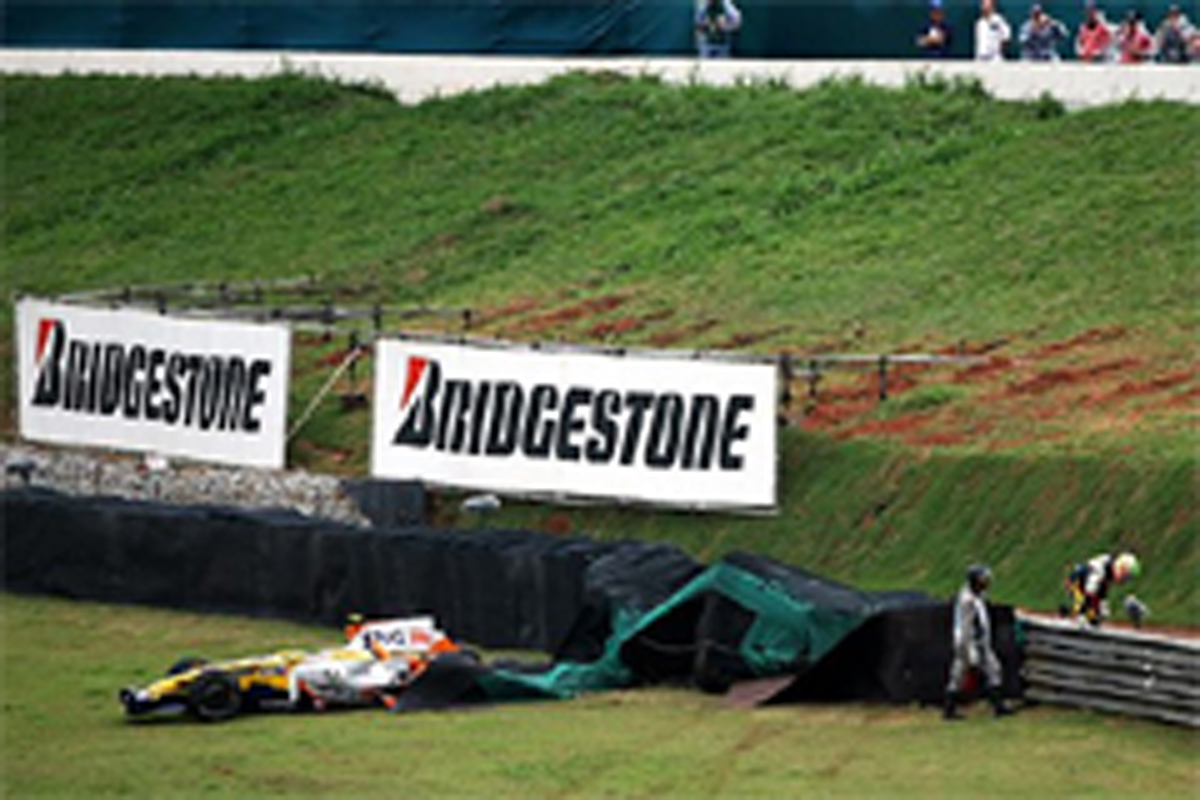 ネルソン・ピケJr. クラッシュ ブラジルGP ネルソン・ピケJr. クラッシュ ブラジルGP