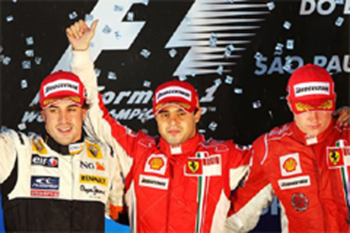 未だアロンソのフェラーリ移籍話は消えず 未だアロンソのフェラーリ移籍話は消えず