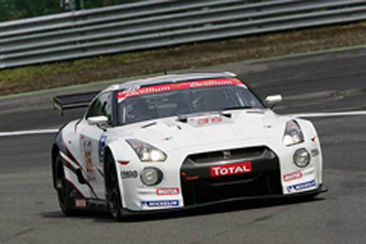 GT-Rをドライブするアンソニー・デビッドソン