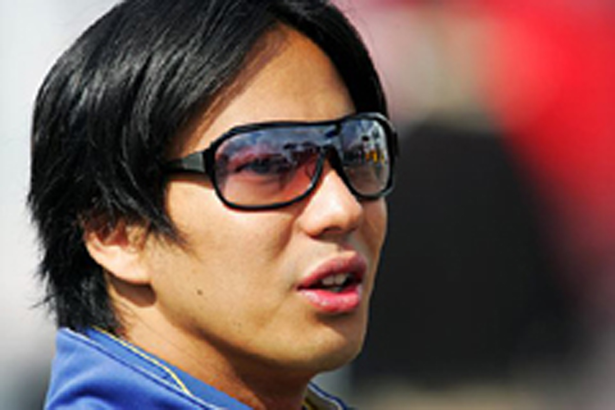 山本左近