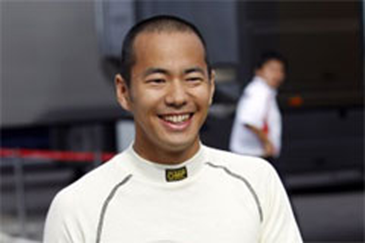 山本左近