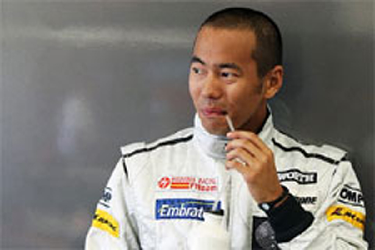 山本左近