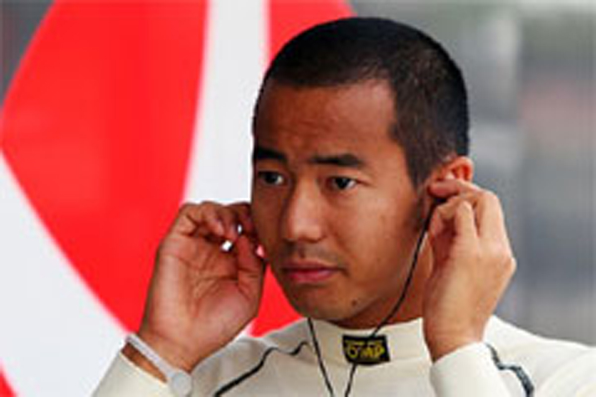 山本左近