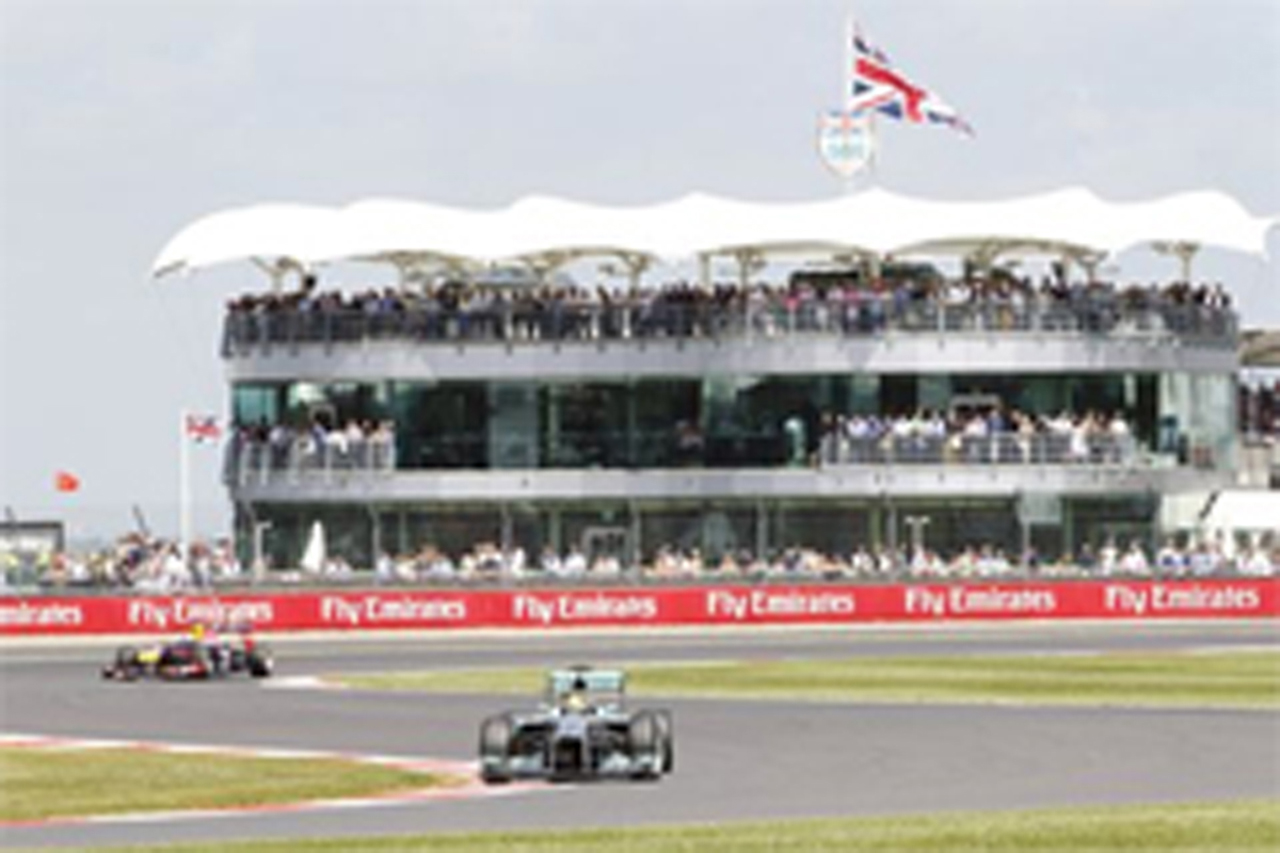 F1イギリスGP 結果：波乱のレースでニコ・ロズベルグが今季2勝目