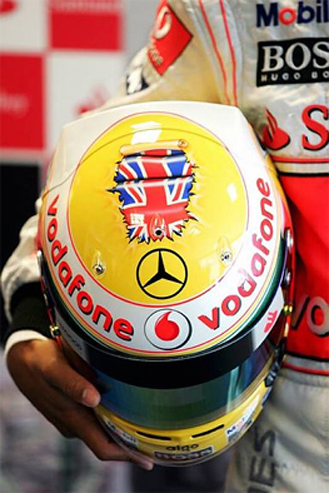 ルイス・ハミルトン イギリスGP 特別ヘルメット 画像