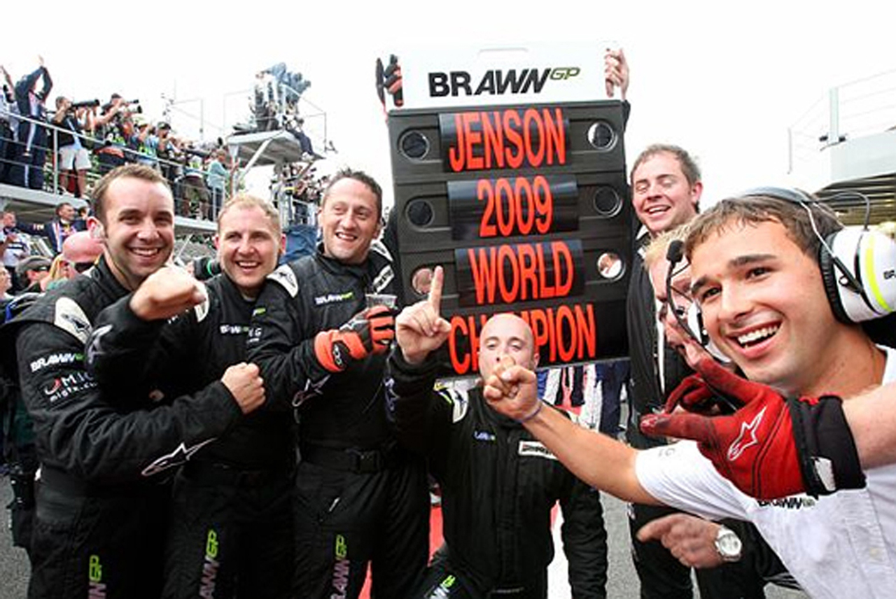 ジェンソン・バトン、ワールドチャンピオン獲得！ 【 F1-Gate .com 】