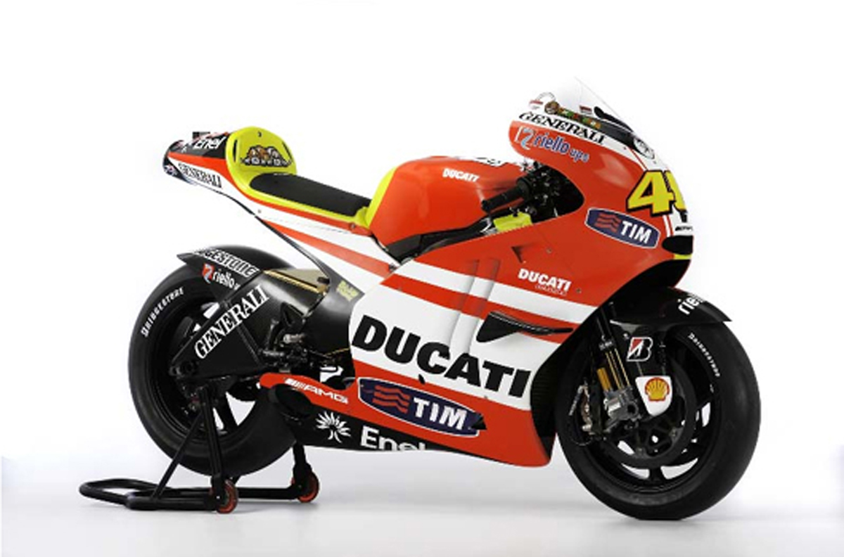 ドゥカティ、2011年MotoGPマシン「デスモセディGP11」を公開 【 F1 