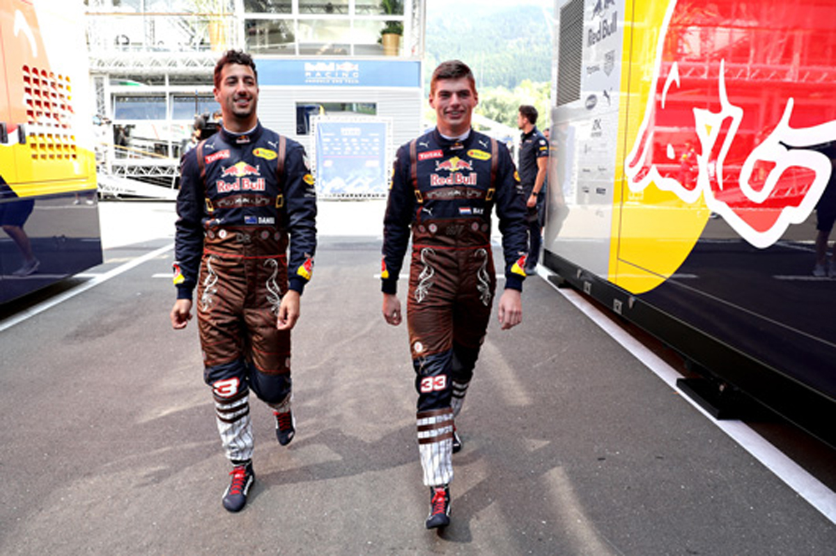 レッドブル 2016 オーストリアGP レーシングスーツ