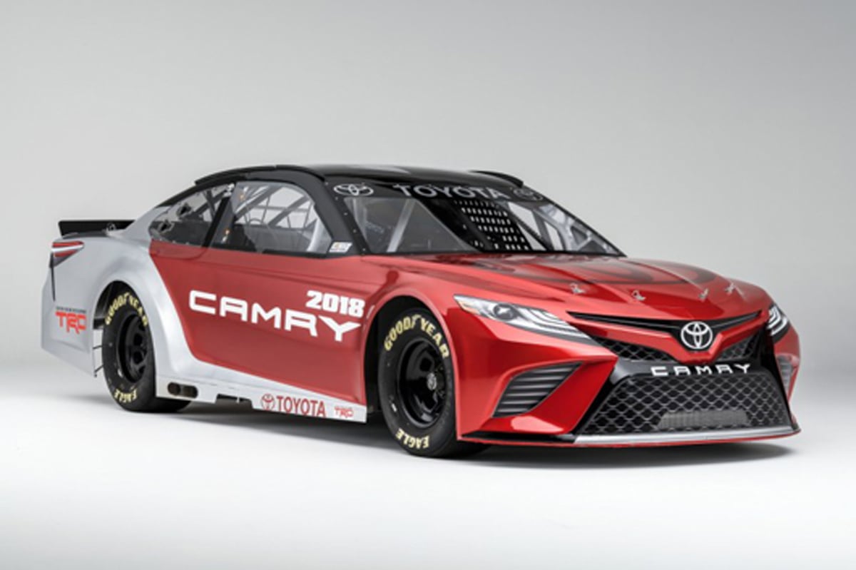 トヨタ 2017 NASCAR 新型カムリ