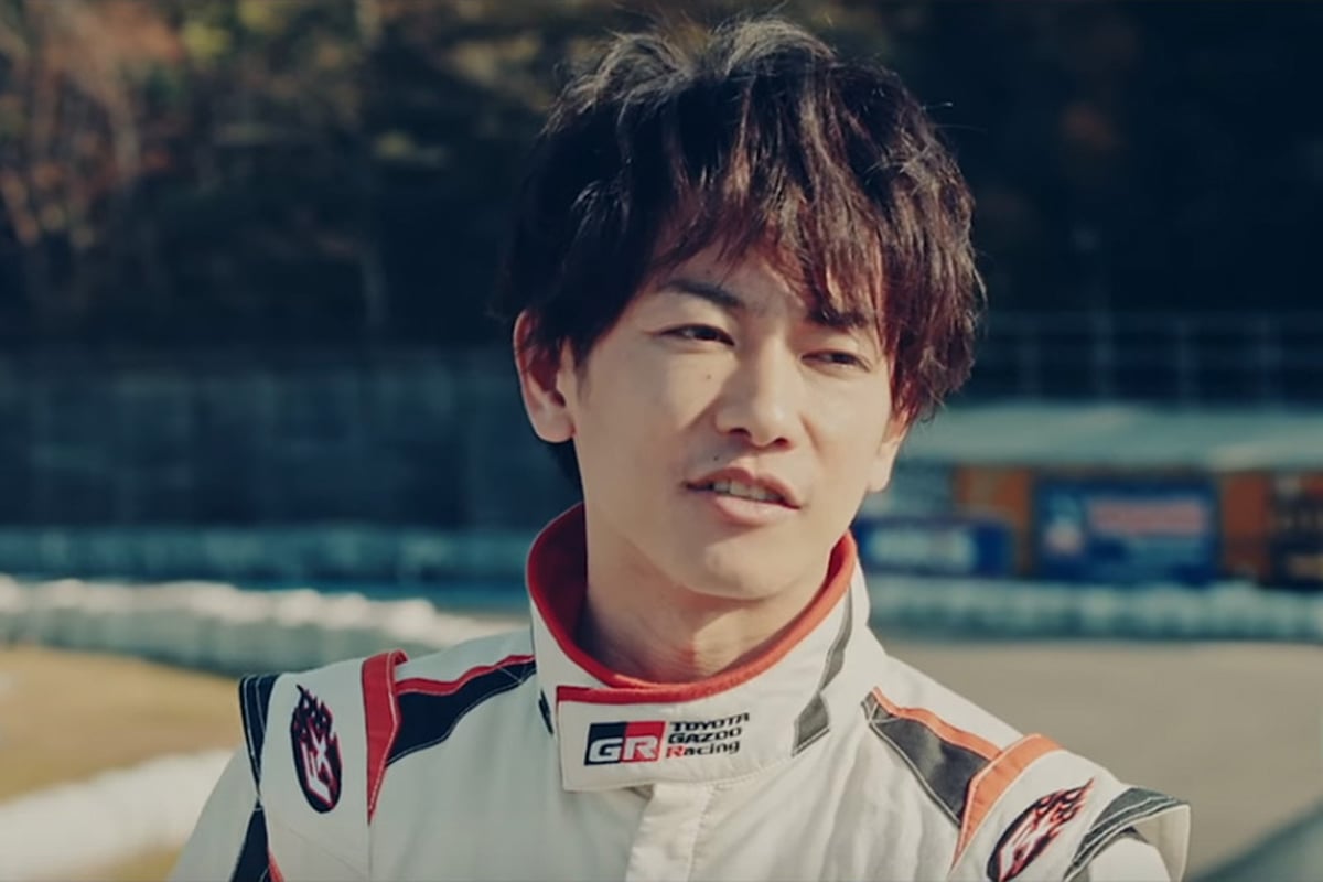 動画 俳優 佐藤健がカートに挑戦 勝田貴元がサポート F1 Gate Com