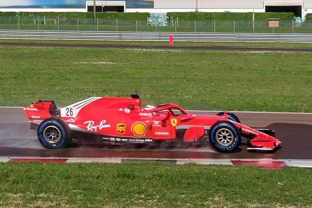 F1 ダニール・クビアト フェラーリ