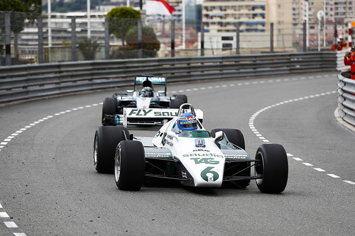 ニコ・ロズベルグとケケ・ロズベルグがモナコで親子F1デモ走行