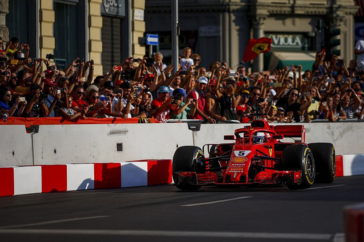 F1 セバスチャン・ベッテル キミ・ライコネン