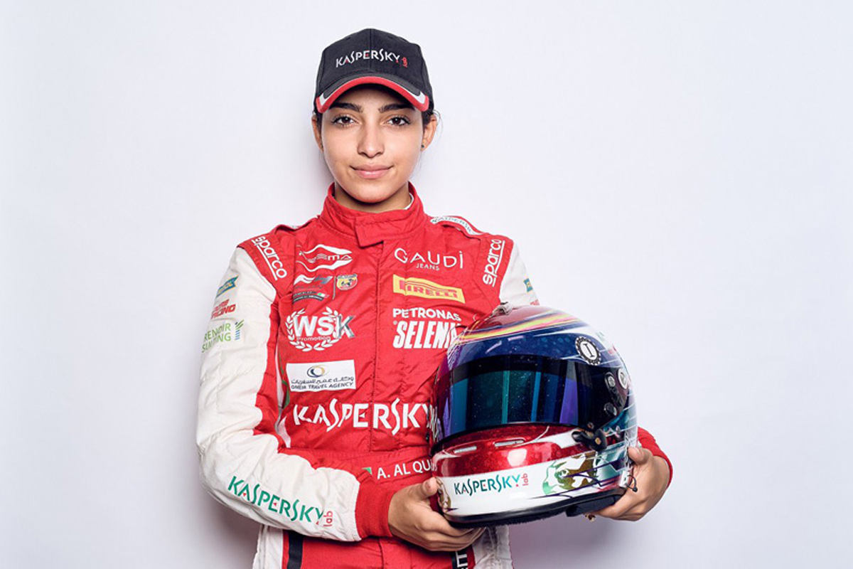 フォーミュラe 多数の女性ドライバーがインシーズンテストに参加 F1 Gate Com