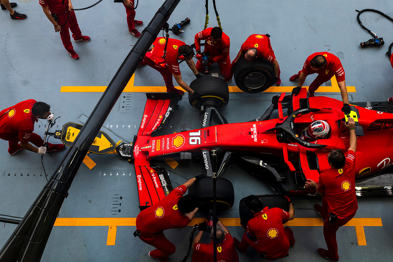 フェラーリ 「開発が正しい方向に進んでいることを示した」 / F1シンガポールGP予選