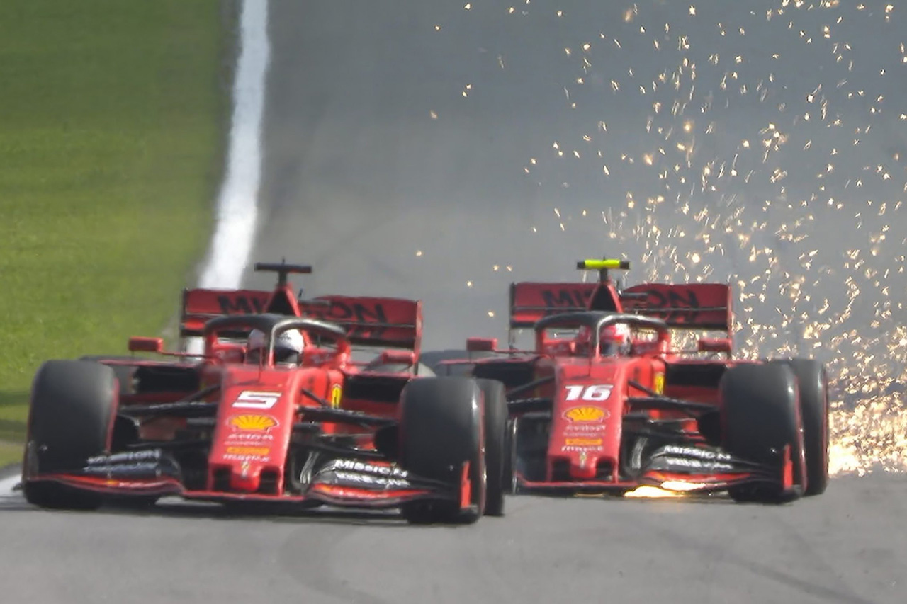 フェラーリ、同士討ちでお互いを非難 / F1ブラジルGP