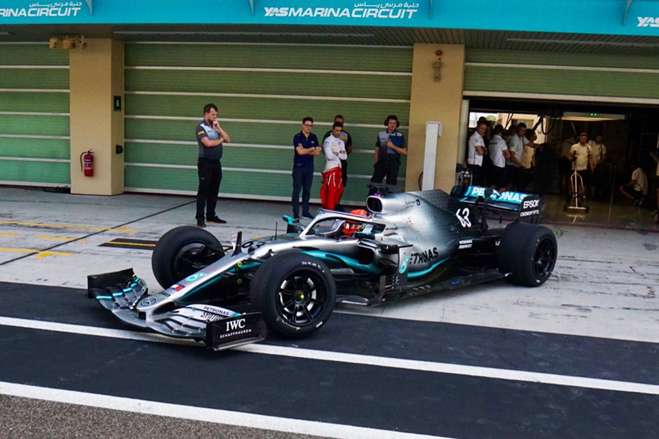 F1：ピレリ、18インチタイヤのテストを2021年まで延期