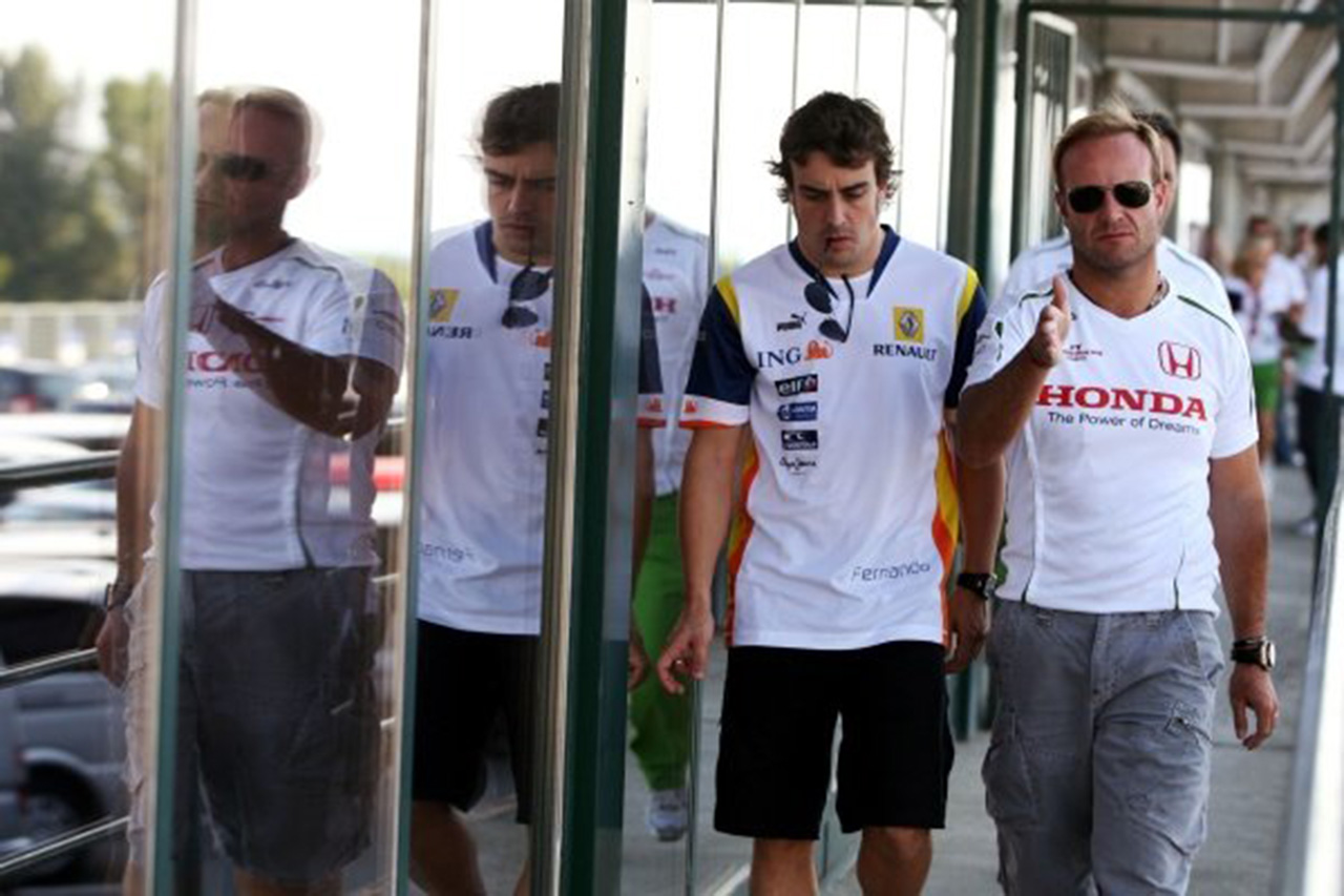 フェルナンド・アロンソ、2009年にブラウンGPに移籍していた可能性 / F1見聞録
