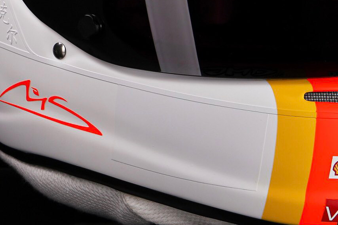 ベッテルの“シューマッハ仕様”ヘルメットは“ノンタバコ広告”も再現 / F1アイフェルGP