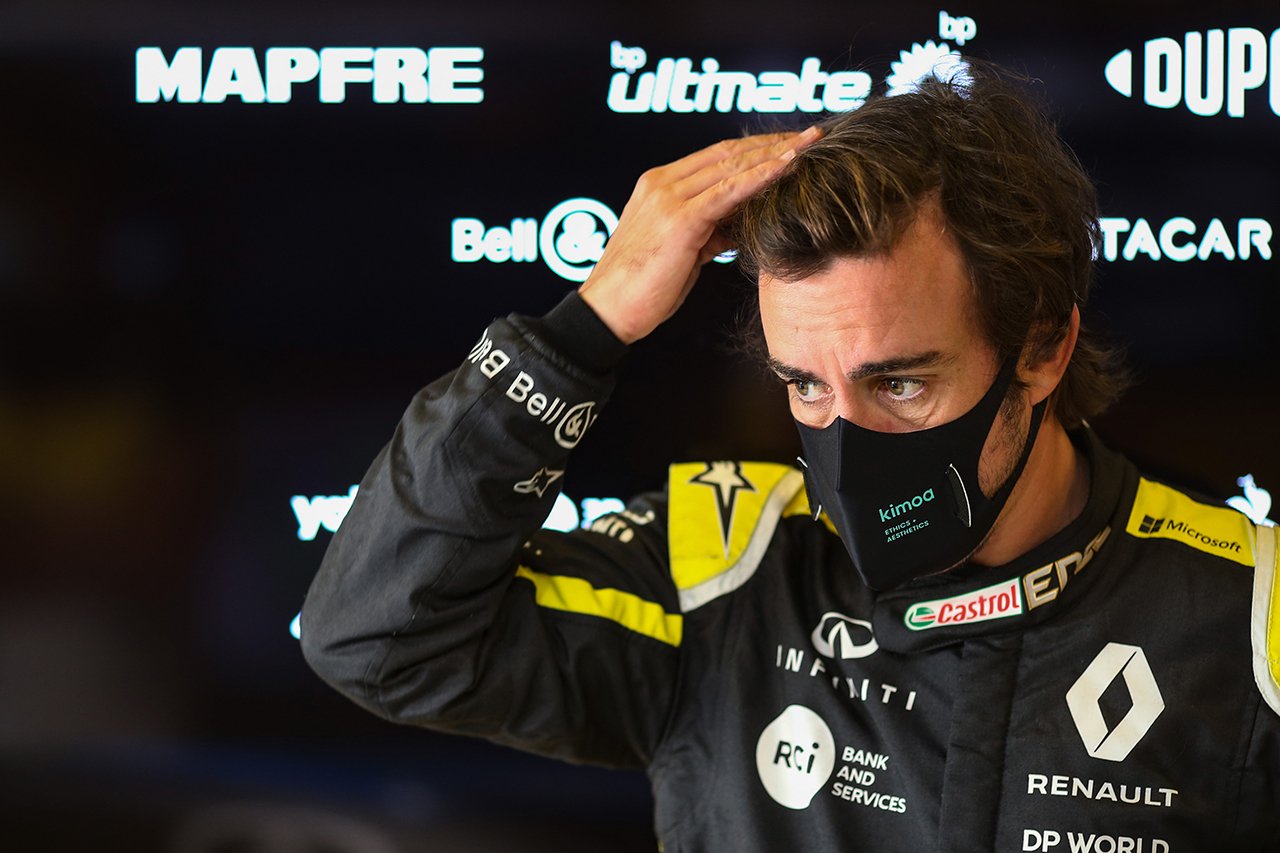F1：フェルナンド・アロンソの事故時の状況を警察が説明