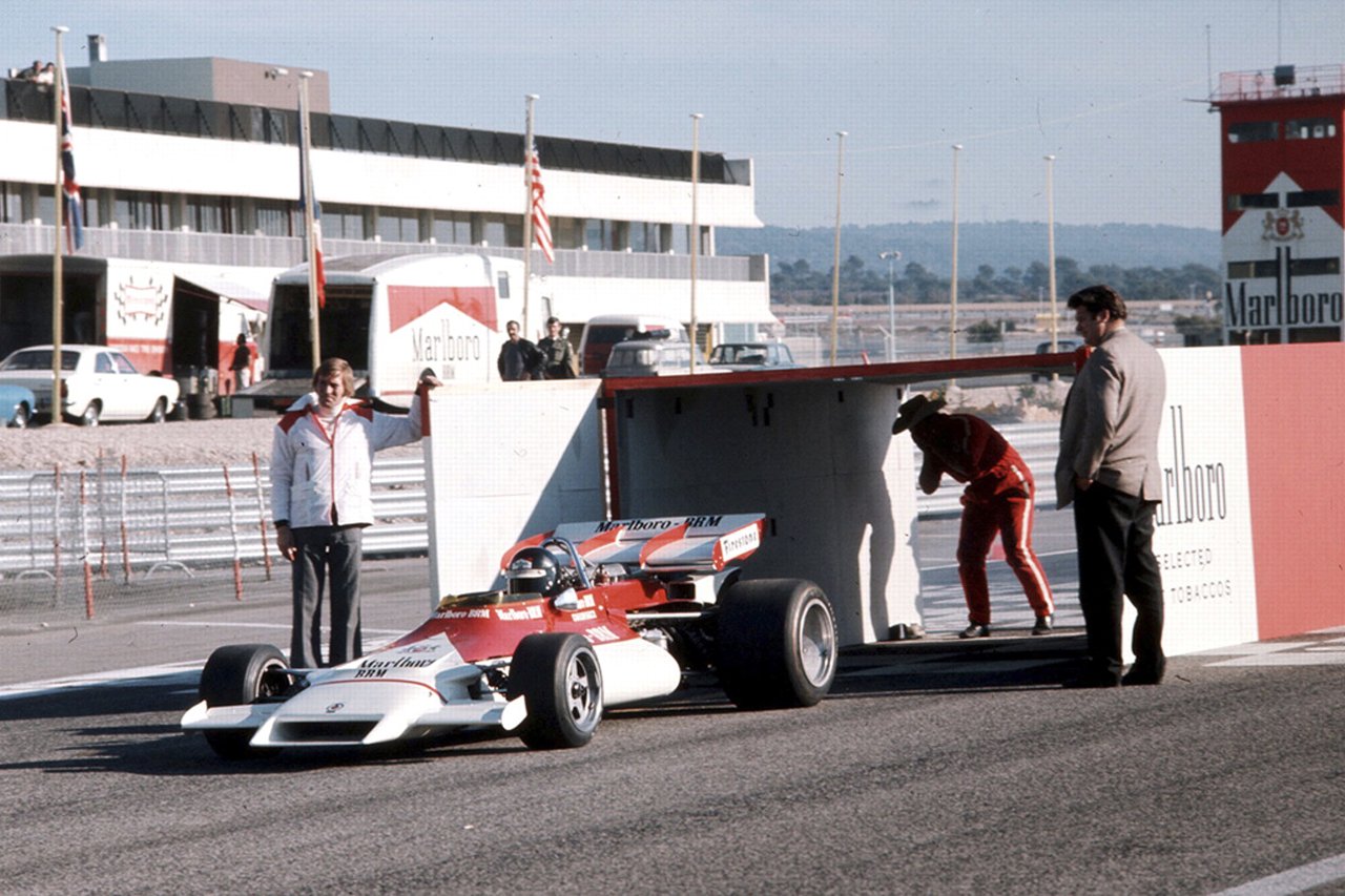 F1史：赤と白の『マールボロ・カラー』がF1に初登場した瞬間