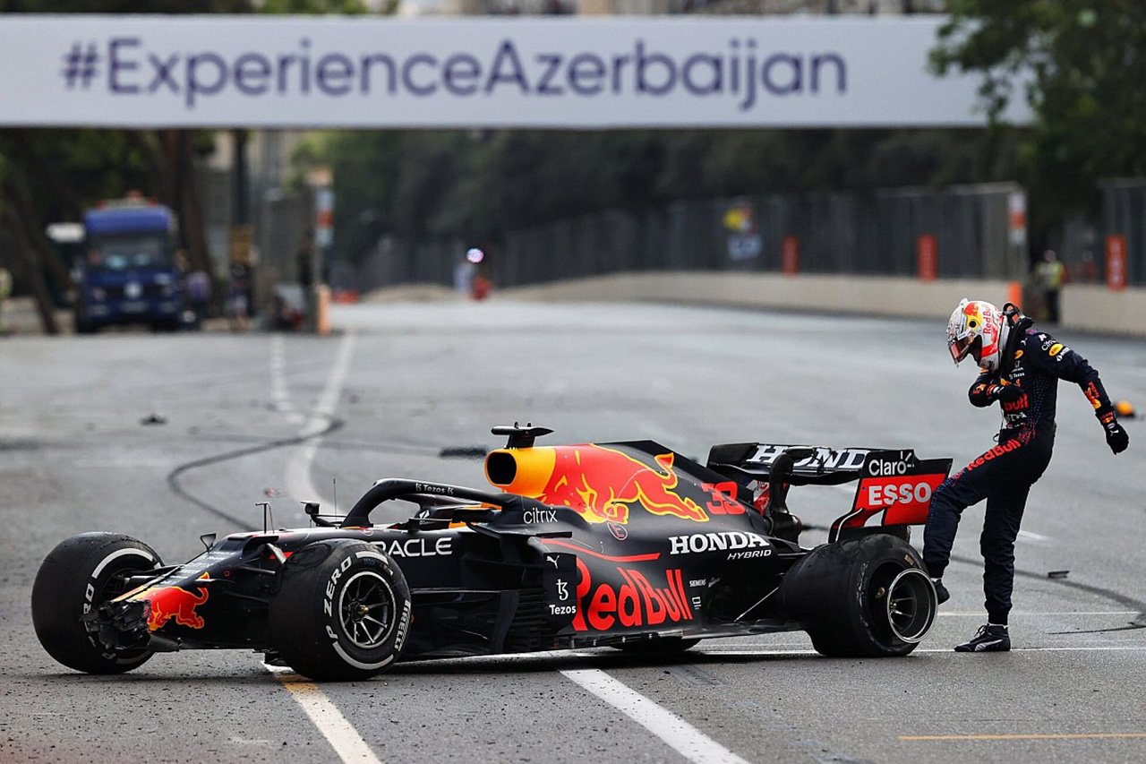 マックス・フェルスタッペン 「デブリだと説明されるのは分かっていた」 / F1アゼルバイジャンGP 決勝