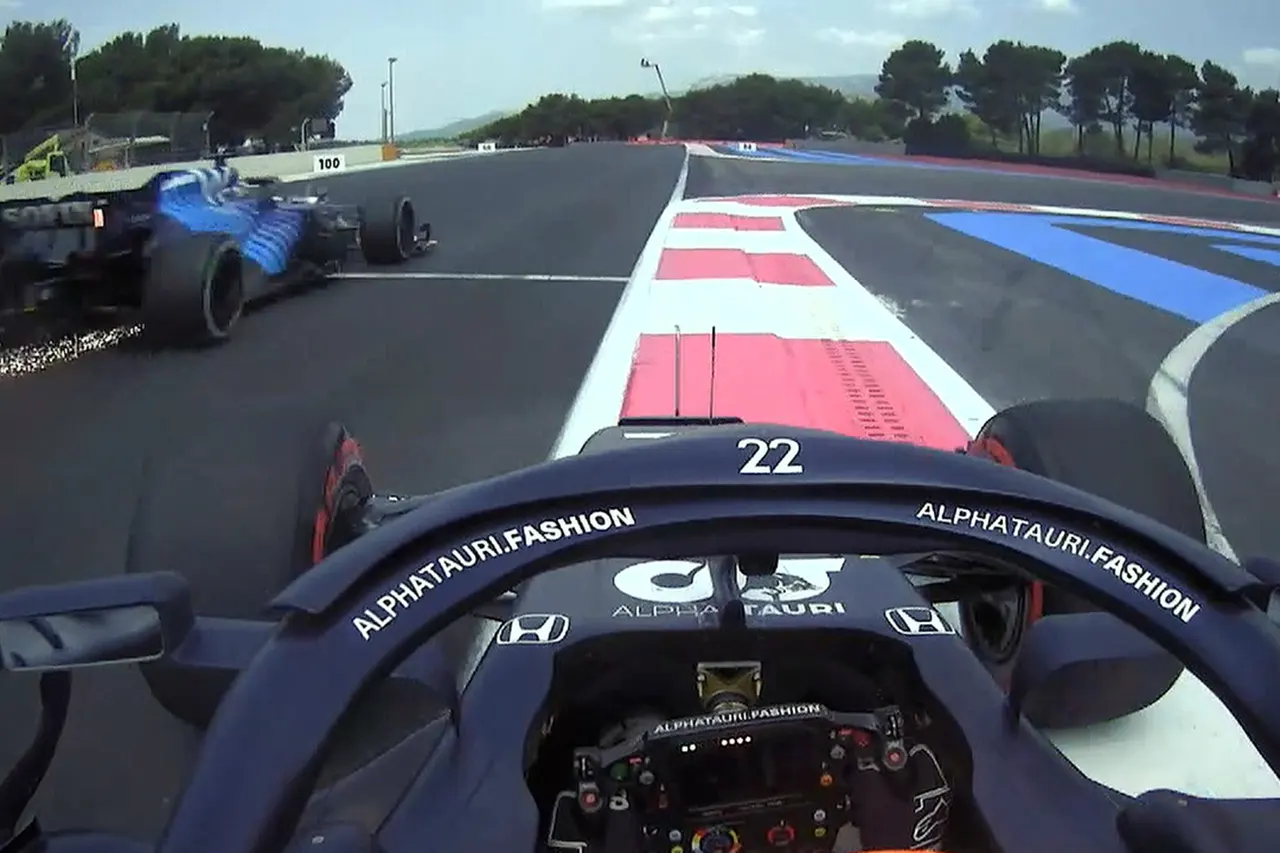 【動画】 角田裕毅とルイス・ハミルトンがピット出口でニアミス / F1フランスGP フリー走行1回目