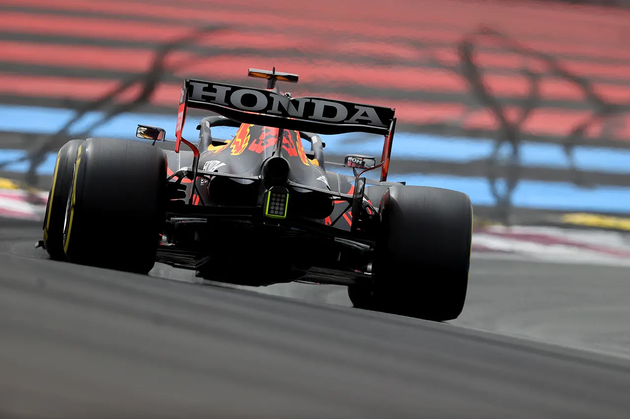 レッドブル・ホンダF1分析：ローダウンフォース仕様のリアウイングが奏功 / F1フランスGP 予選