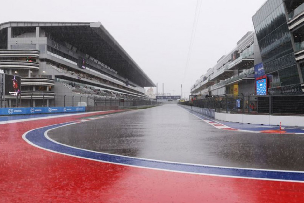 F1ロシアGP：大雨によりフリー走行3回目の中止を決定