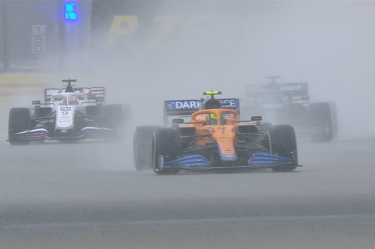 【速報】 F1ロシアGP 結果：ハミルトンが逆転優勝！終了間際の雨で大波乱