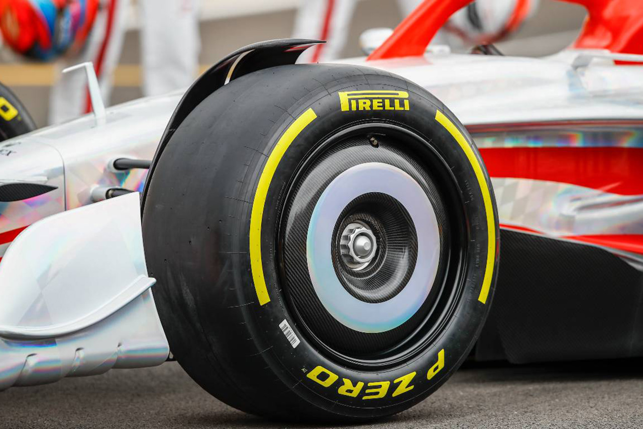F1：2022年にタイヤ配布数を減らした週末をトライアル