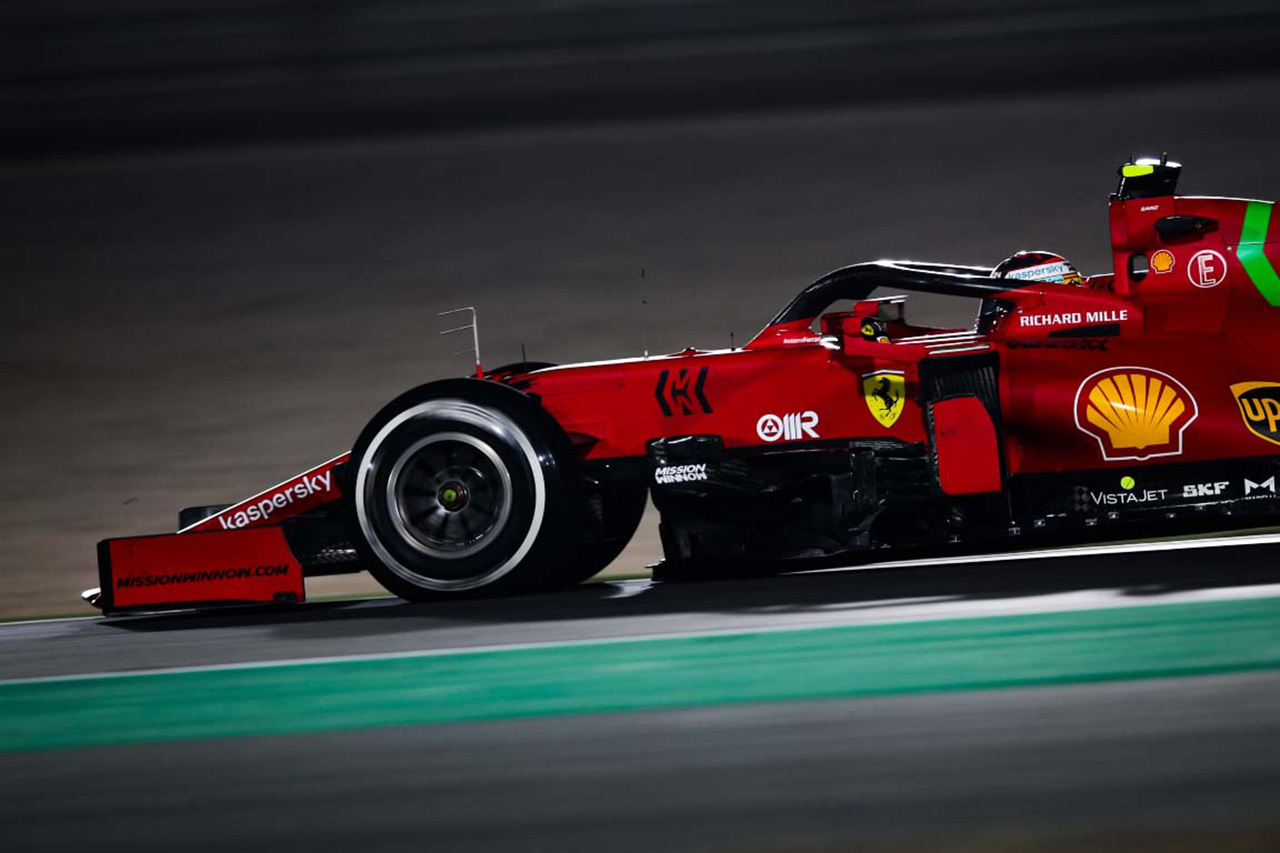 カルロス・サインツ、ロサイル・サーキットの速さは「みんなを驚かせた」 フェラーリ F1カタールGP 金曜フリー走行