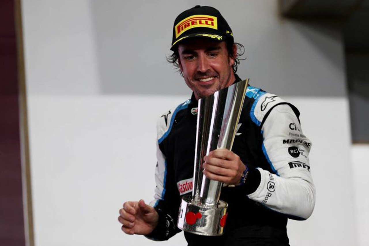 フェルナンド・アロンソ、7年ぶりの表彰台「ずっと待っていた！」 F1カタールGP 決勝