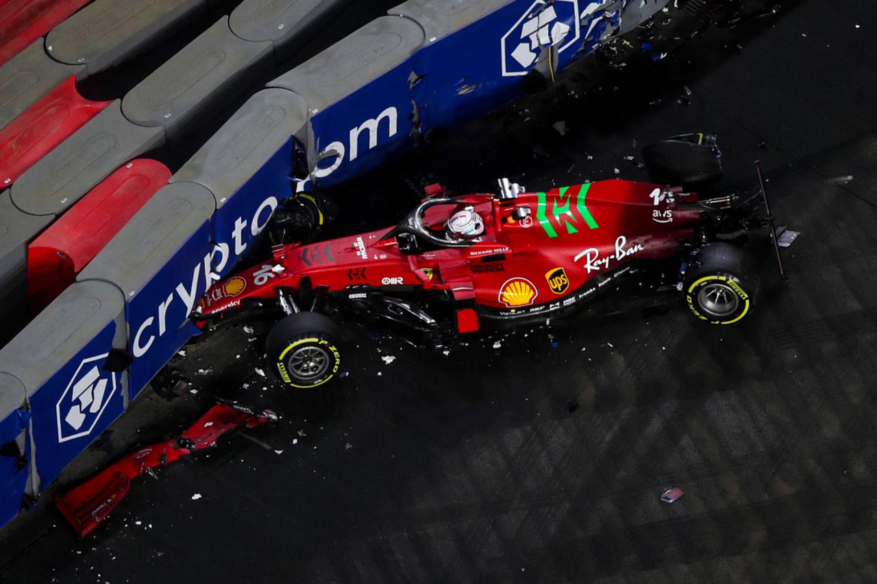 フェラーリF1のシャルル・ルクレール 「チームに大仕事をさせて申し訳ない」 F1サウジアラビアGP 金曜フリー走行