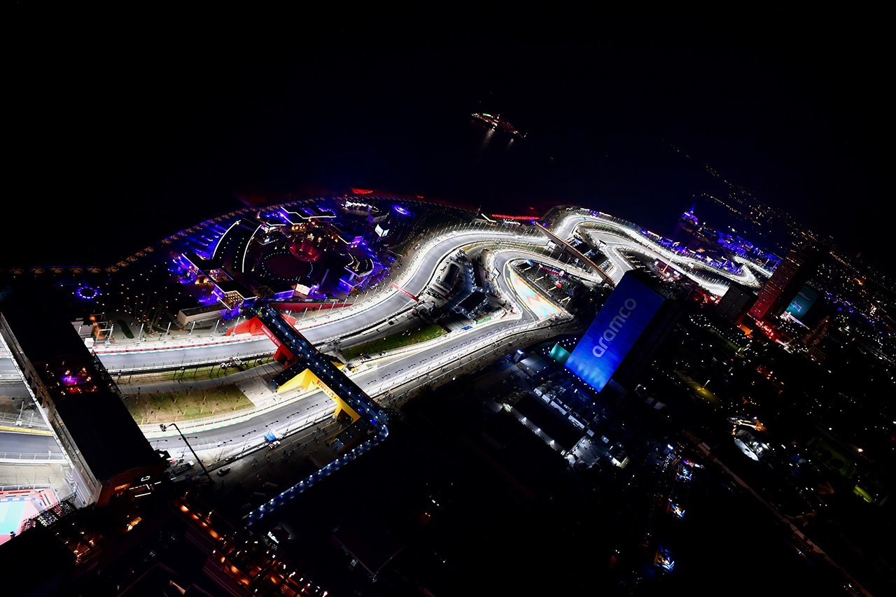 F1サウジアラビアGP：視認性と安全性を向上を目指してサーキットを調整