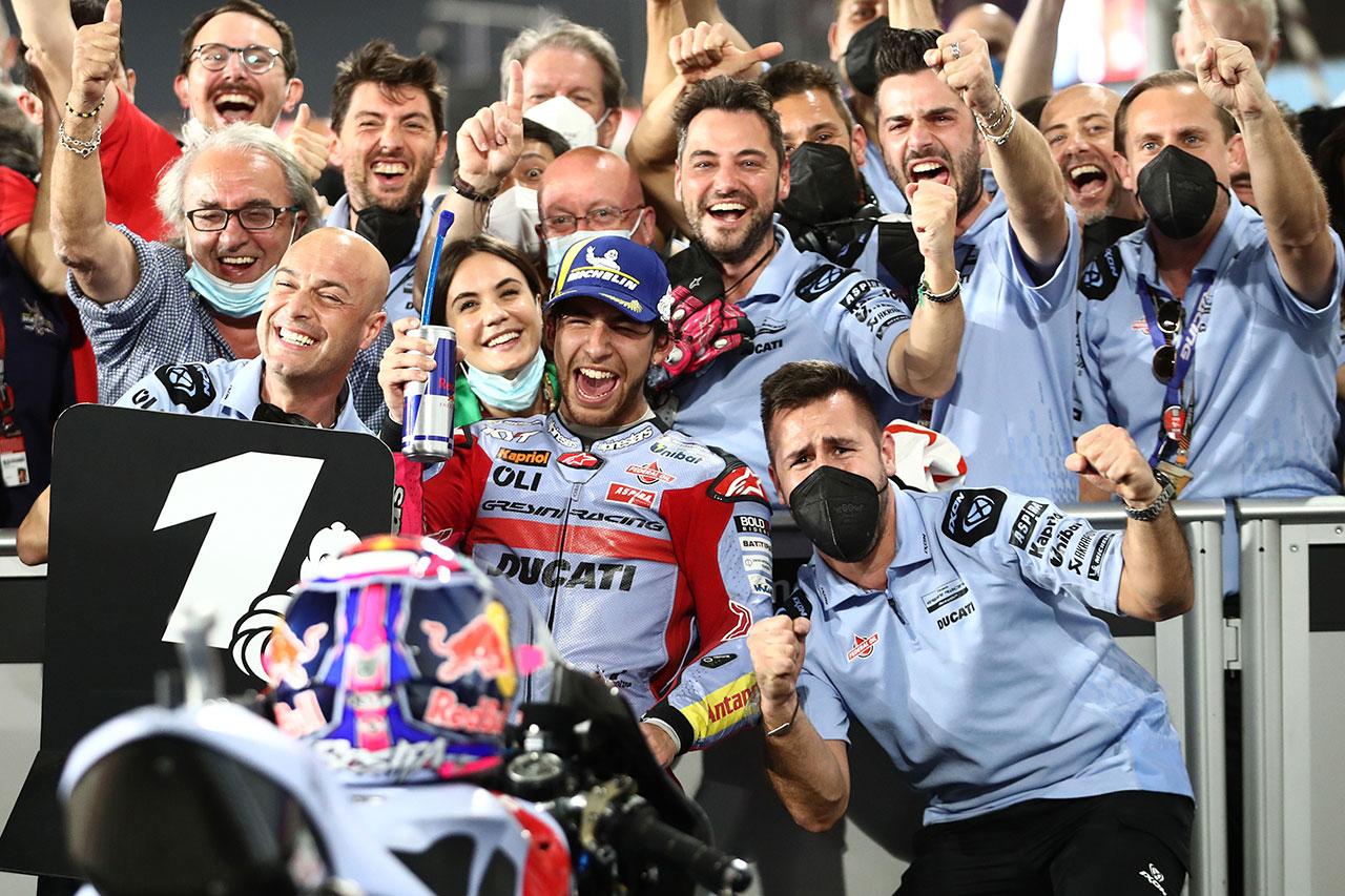 MotoGP：エネア・ベスティア、故ファウスト・グレシーニに捧げる初優勝 / 2022年 開幕戦 カタールGP