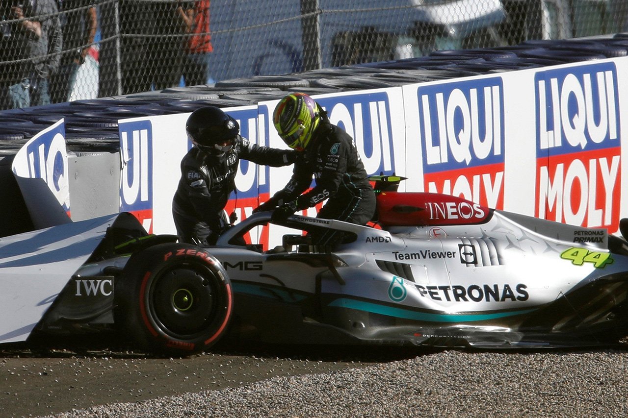 ルイス・ハミルトン Q3でクラッシュ 「自分自身に信じられないくらい失望」 / メルセデス F1オーストリアGP 予選