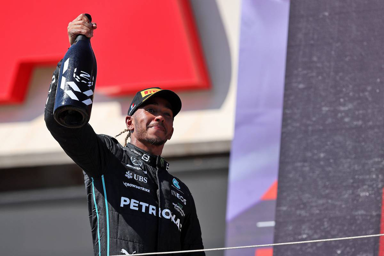 ルイス・ハミルトン、300戦の節目に2位表彰台「チームの献身と集中力の結果」 / メルセデス F1フランスGP 決勝