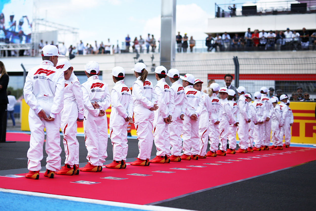 F1日本グランプリ：決勝前セレモニーに参加するセレモニーキッズを募集