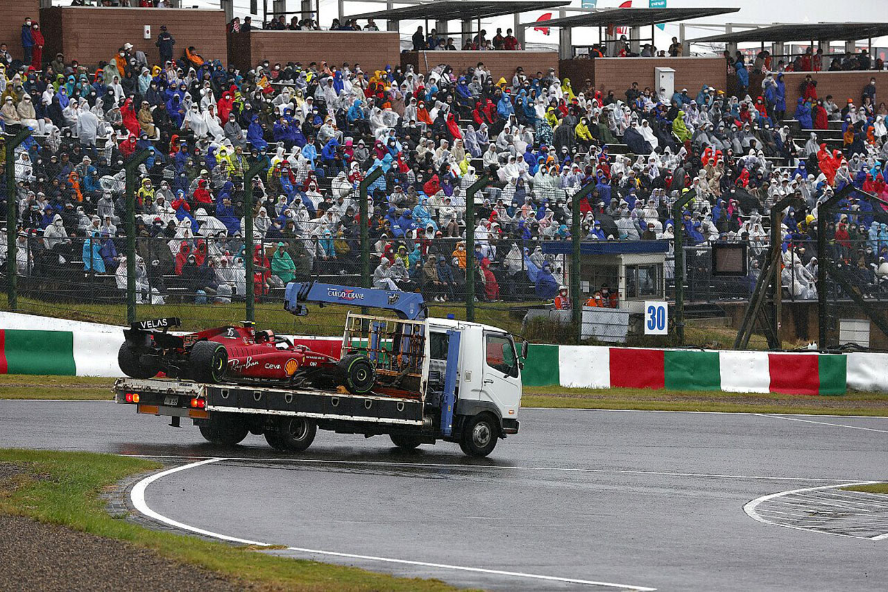 FIA、ドライバーを激怒させたF1日本GPの回収車両事件の調査を開始