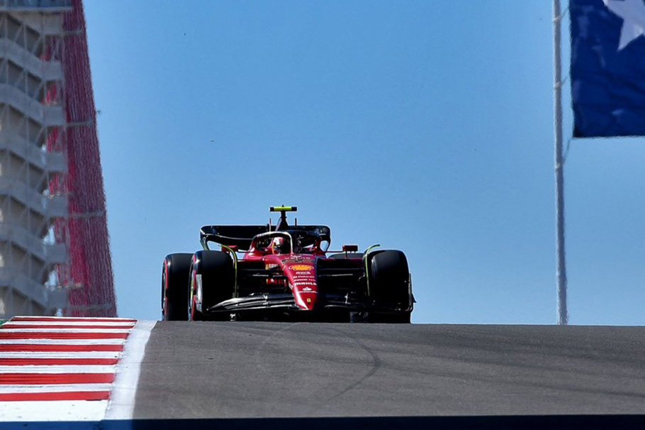 F1アメリカGP フリー走行1回目：フェラーリのサインツがトップタイム 王者フェルスタッペンはミスもあり0.224秒差の2番手