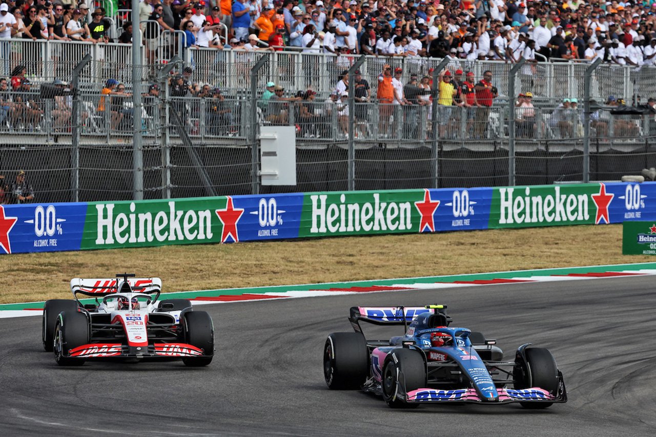 ハースF1チーム、セルジオ・ペレスとフェルナンド・アロンソのマシン損傷に抗議 / F1アメリカGP