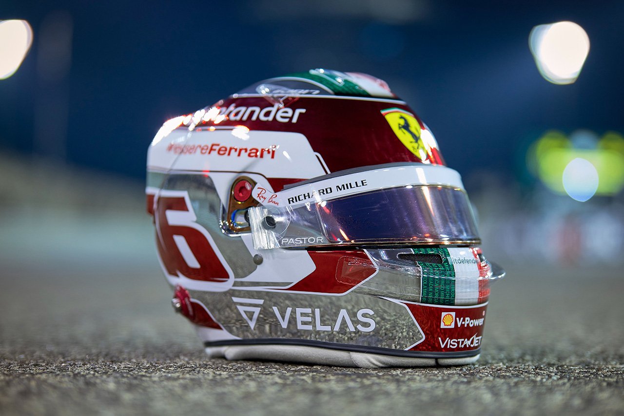シャルル・ルクレール 2022年F1アブダビGP スペシャルヘルメット